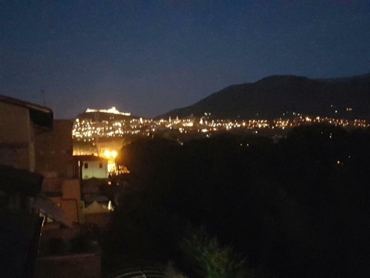 Bed and Breakfast Giardino Di Alex Assisi Exterior foto